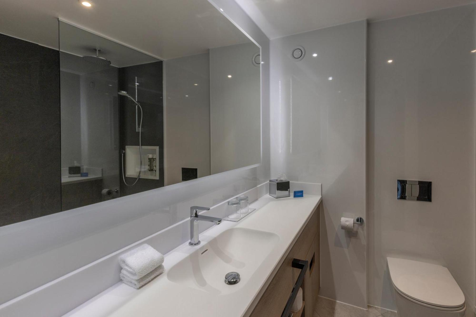 Best Western Plus The Quays Hotel 셰필드 외부 사진