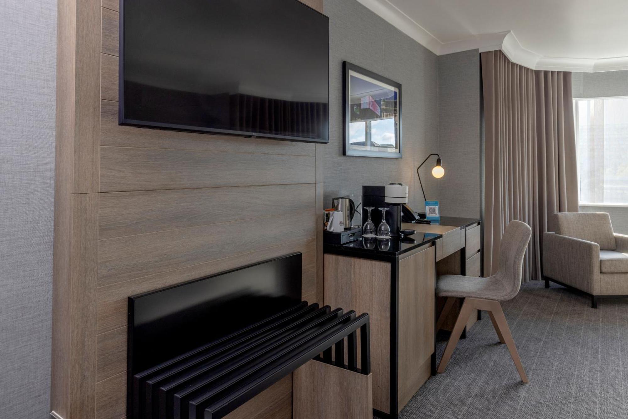 Best Western Plus The Quays Hotel 셰필드 외부 사진
